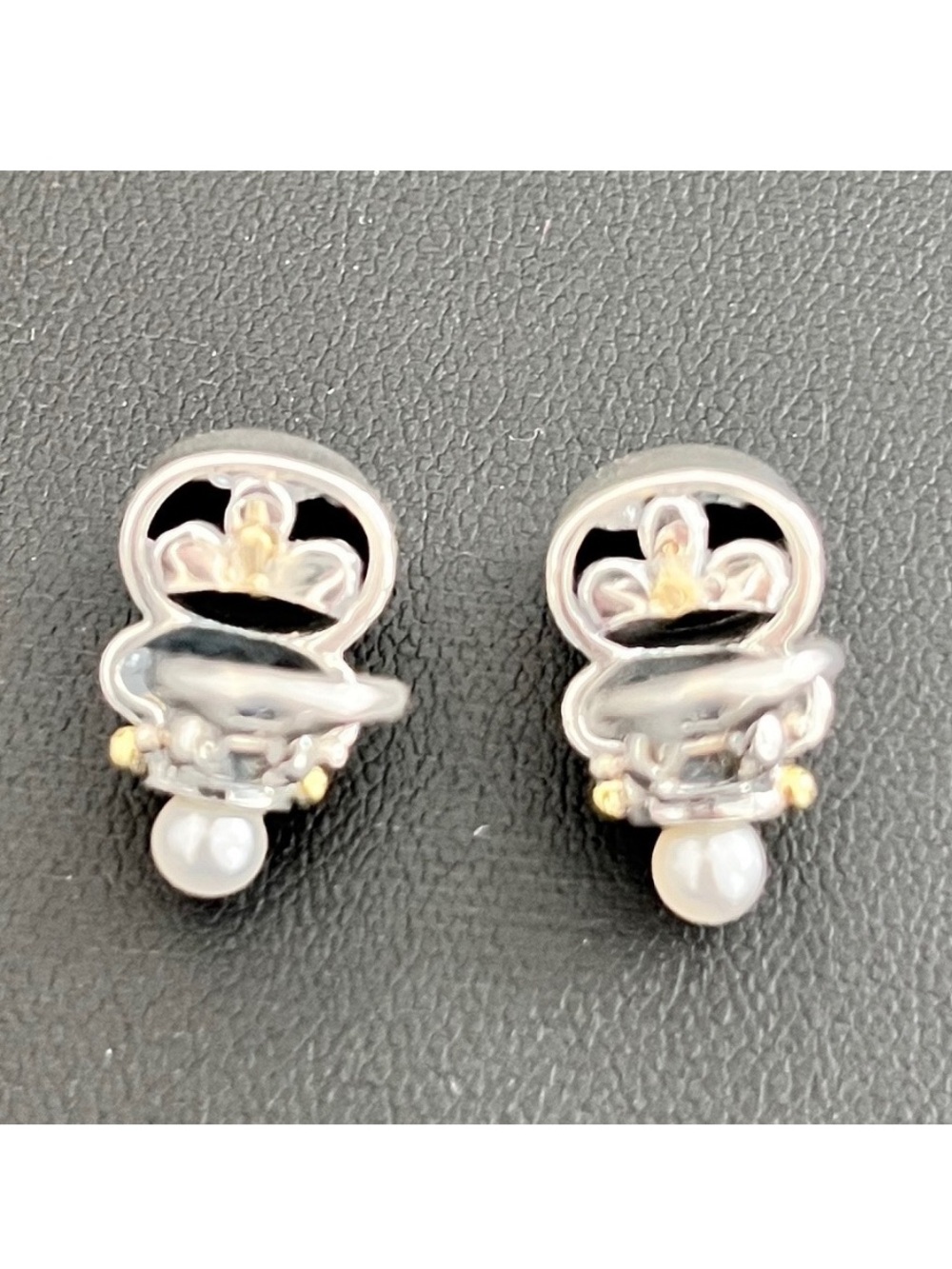 Vintage Lagos Hematite, Pearl, Sterling Silver and 18kt Yellow Gold Earrings - Picture 8 of 11